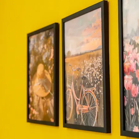 Apartamento Rosa Homes The Yellow - Center, Near The Metro, Aquarium *
